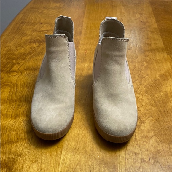 Sorel Out N About slip on wedge boots - Picture 1 of 6